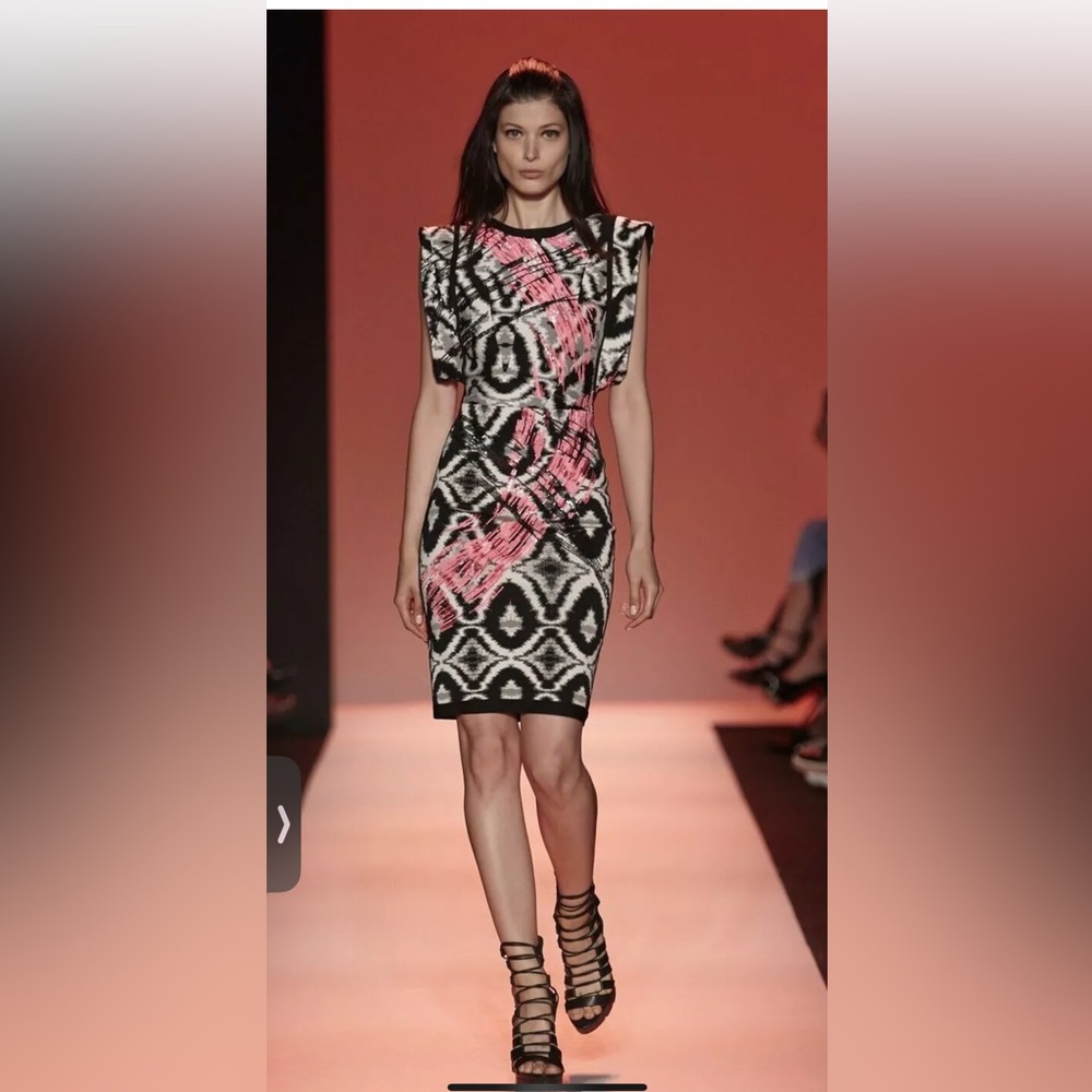 Herve Leger Dress 👗 Sean pink sequin XS